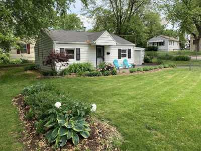 Home For Sale in DeKalb, Illinois