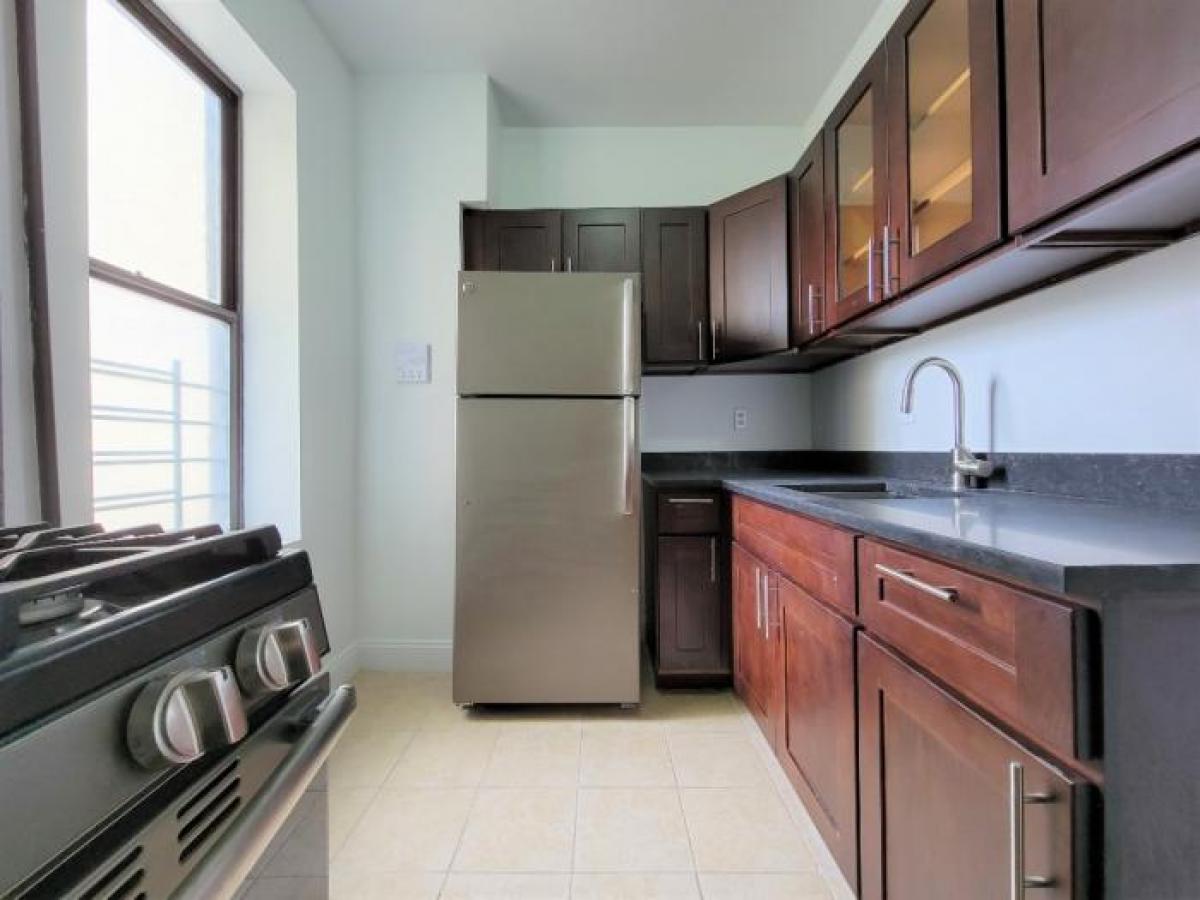 Picture of Apartment For Rent in Astoria, New York, United States