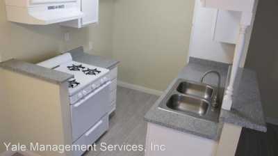 Apartment For Rent in Northridge, California