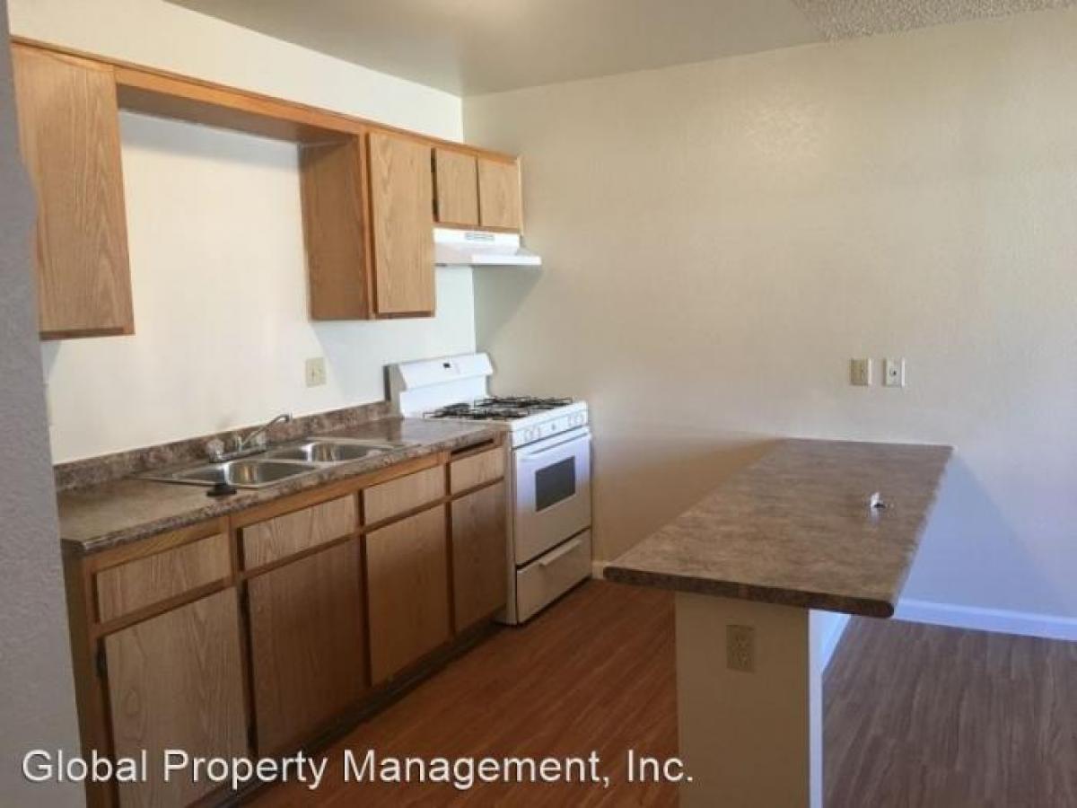 Picture of Apartment For Rent in Adelanto, California, United States
