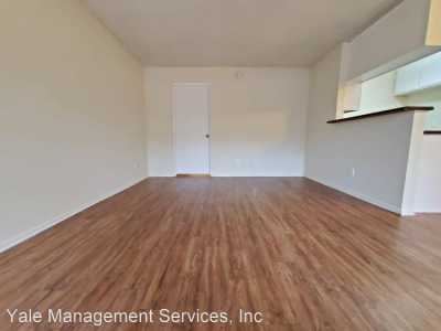 Apartment For Rent in Northridge, California
