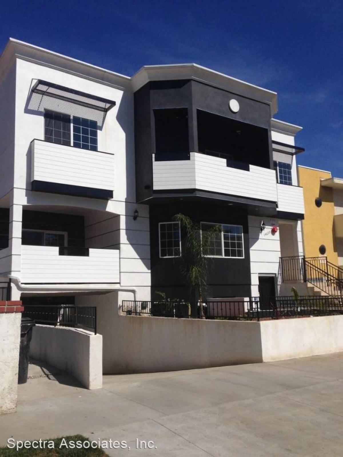 Picture of Apartment For Rent in Van Nuys, California, United States