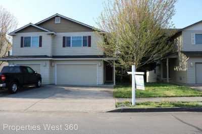 Home For Rent in Camas, Washington
