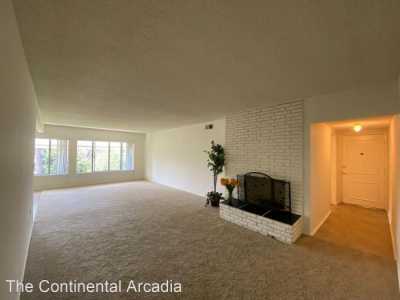 Apartment For Rent in Arcadia, California