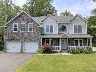 Home For Sale in Valhalla, New York