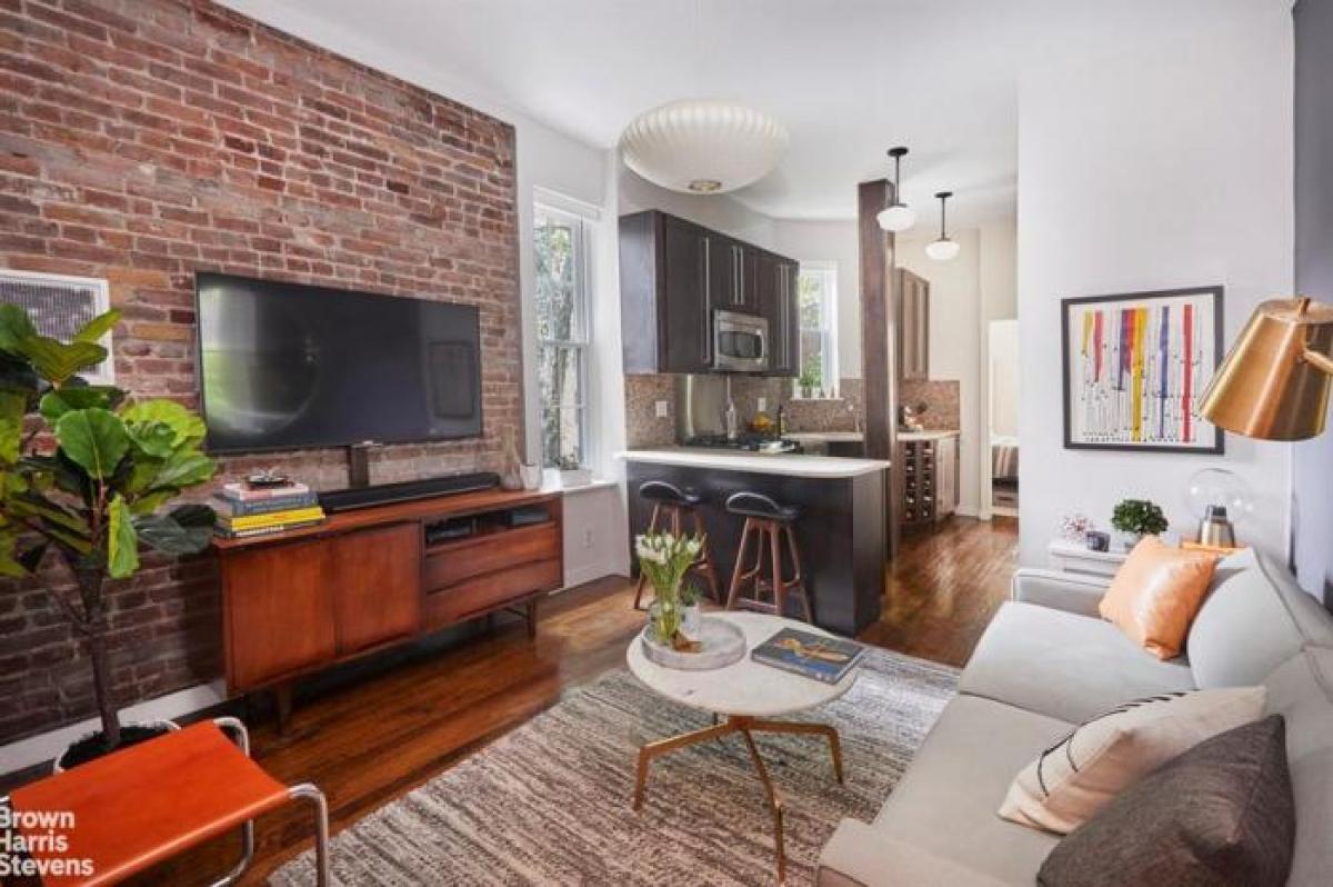 Picture of Apartment For Sale in Chelsea, New York, United States