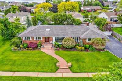 Residential Land For Sale in Massapequa, New York