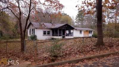 Home For Sale in Ellenwood, Georgia