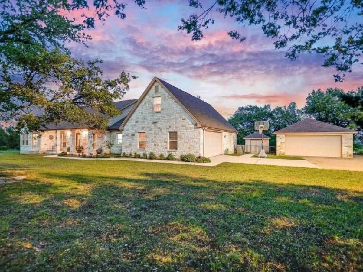 Picture of Home For Sale in Spicewood, Texas, United States