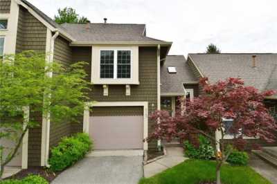 Condo For Sale in Indianapolis, Indiana