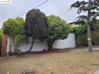 Home For Sale in El Cerrito, California