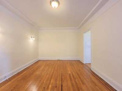 Apartment For Rent in Astoria, New York