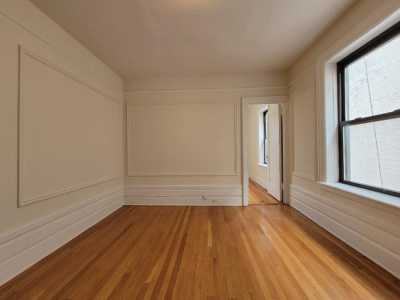 Apartment For Rent in Astoria, New York