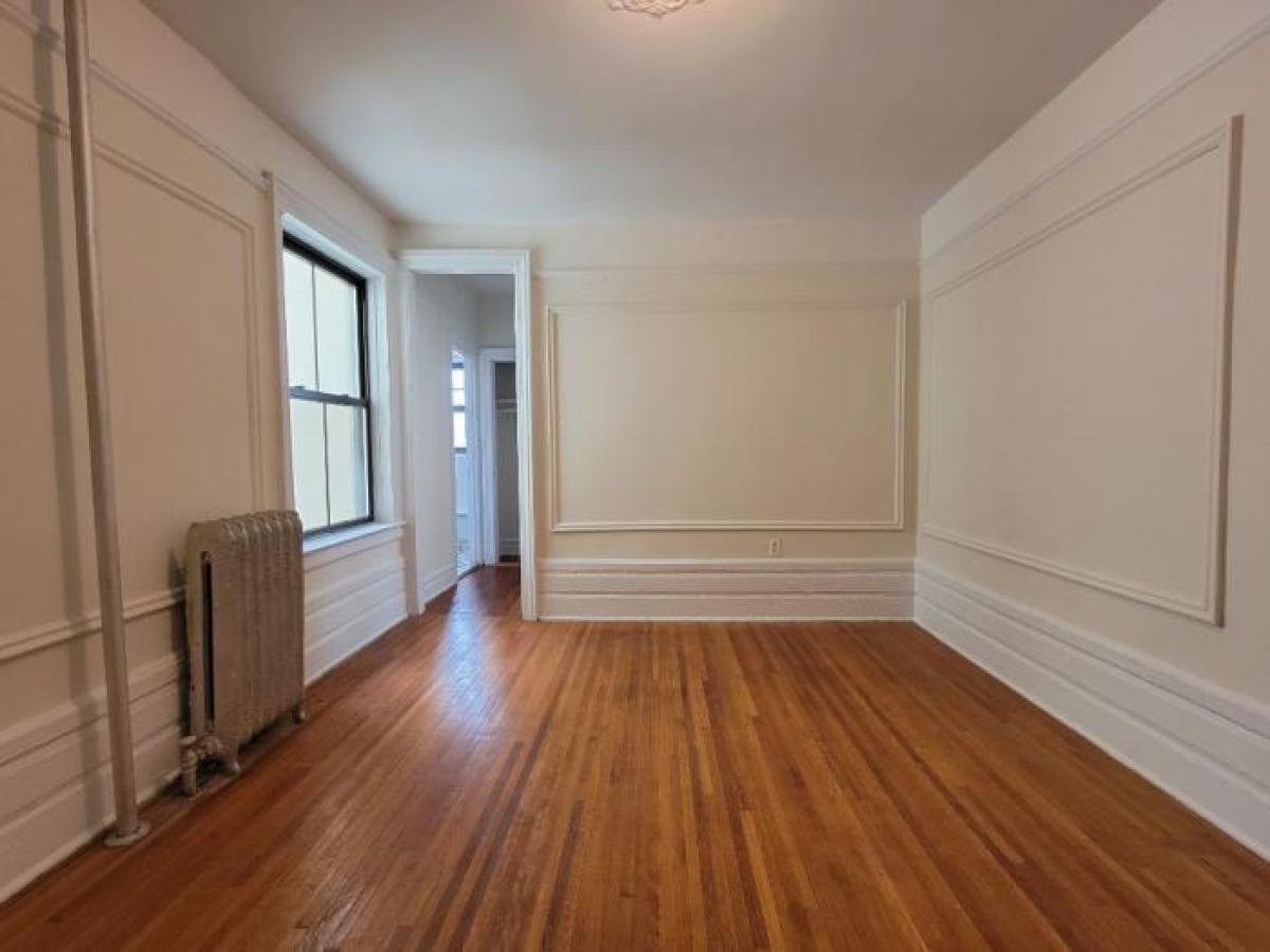 Picture of Apartment For Rent in Astoria, New York, United States