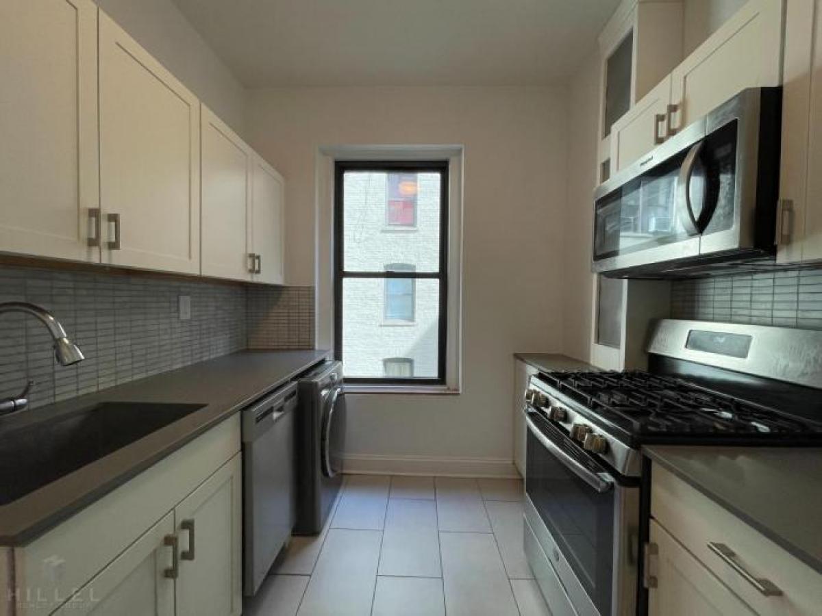 Picture of Apartment For Rent in Astoria, New York, United States