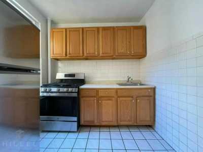 Apartment For Rent in Astoria, New York