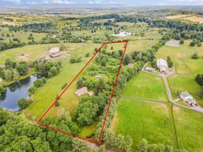 Home For Sale in Marshall, Virginia