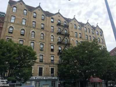 Apartment For Sale in 