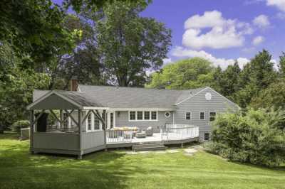 Home For Sale in Katonah, New York