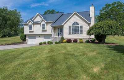 Home For Sale in East Fishkill, New York