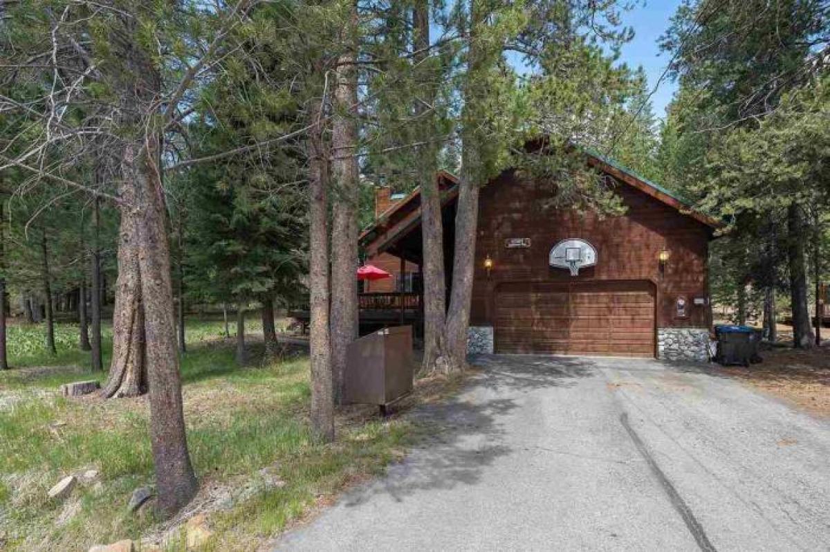 Picture of Home For Sale in Truckee, California, United States