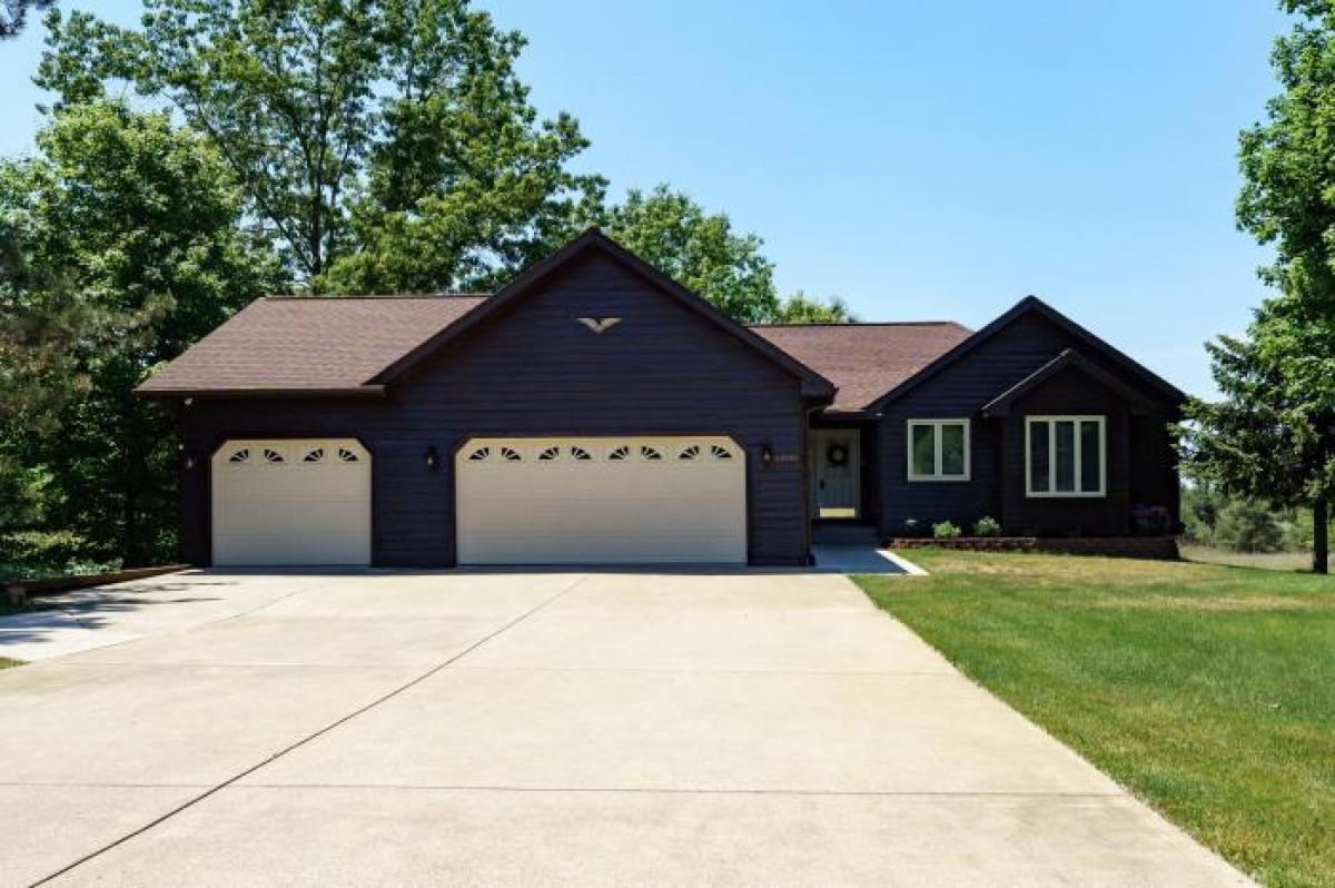 Picture of Home For Sale in Mattawan, Michigan, United States