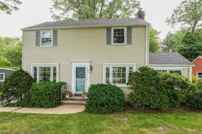 Home For Sale in Summit, New Jersey