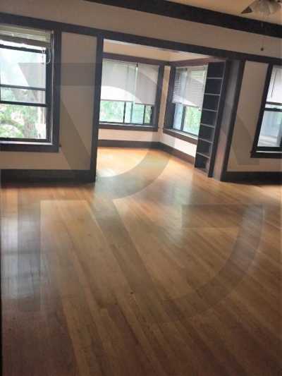 Apartment For Rent in Evanston, Illinois