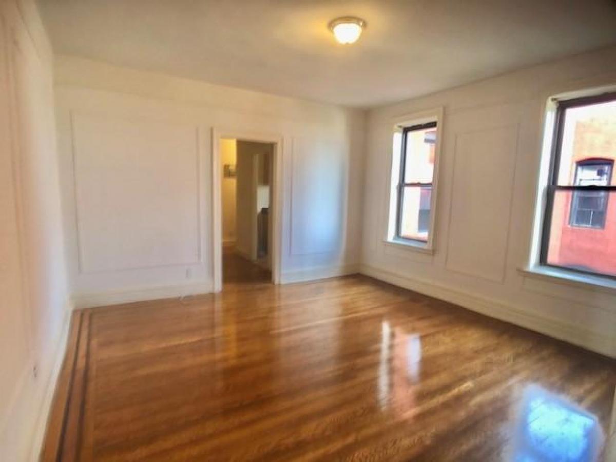 Picture of Apartment For Rent in Ridgewood, New York, United States