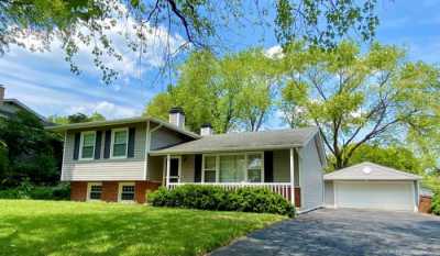 Home For Sale in Glen Ellyn, Illinois