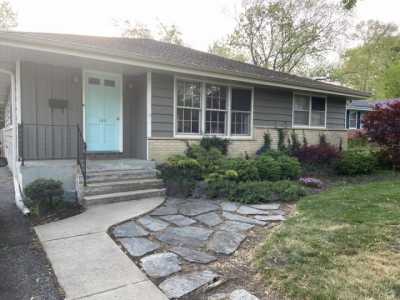 Home For Sale in Barrington, Illinois