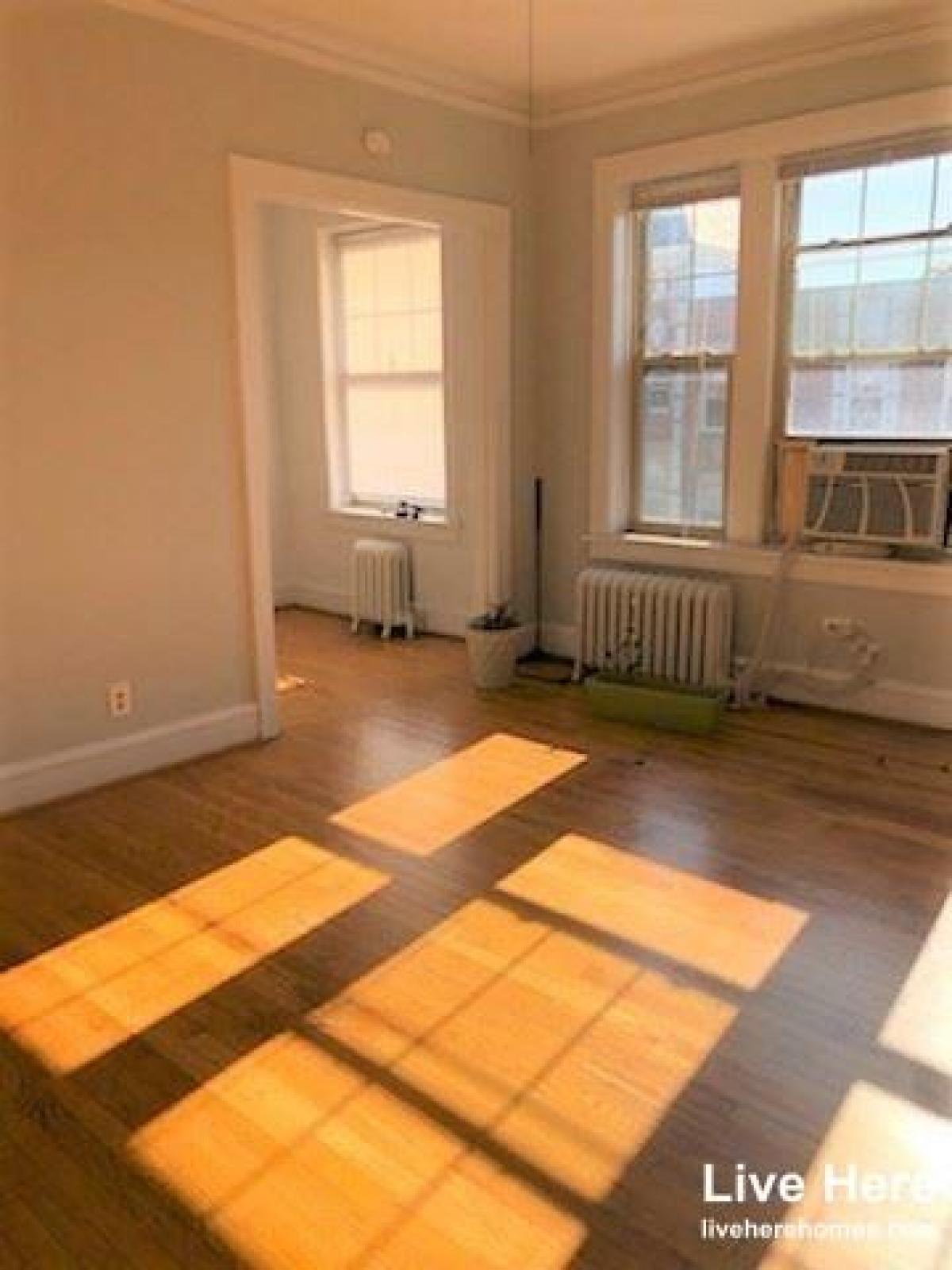 Picture of Condo For Rent in Evanston, Illinois, United States