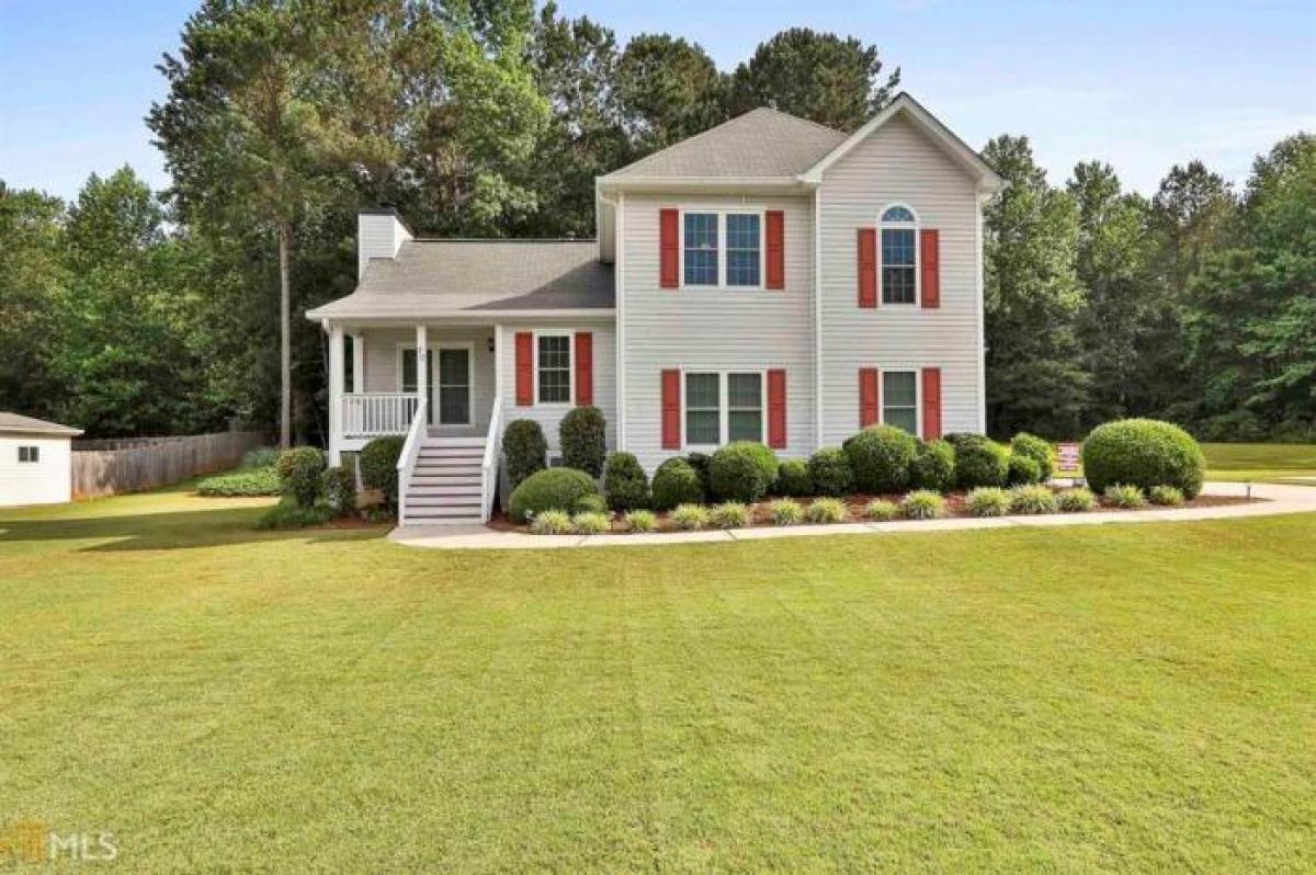 Picture of Home For Sale in Newnan, Georgia, United States