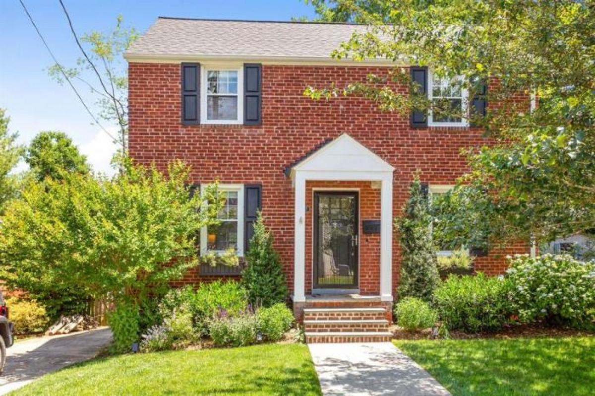 Picture of Home For Sale in Arlington, Virginia, United States