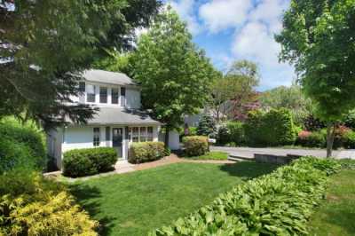 Home For Sale in Larchmont, New York