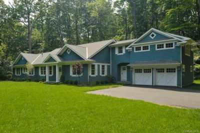 Home For Sale in Armonk, New York