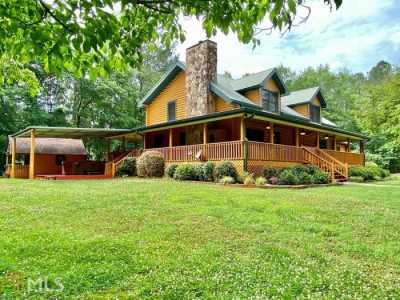 Home For Sale in Temple, Georgia