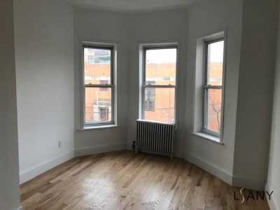 Home For Rent in Bronx, New York
