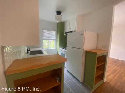 Apartment For Rent in Santa Monica, California