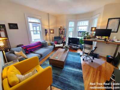 Home For Rent in Malden, Massachusetts