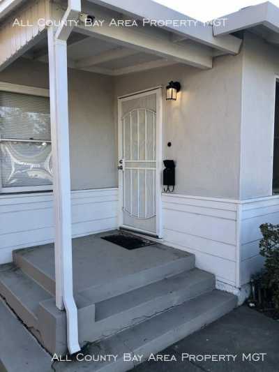 Apartment For Rent in Bay Point, California