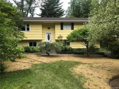 Home For Sale in Shrub Oak, New York