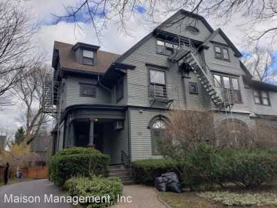 Apartment For Rent in 