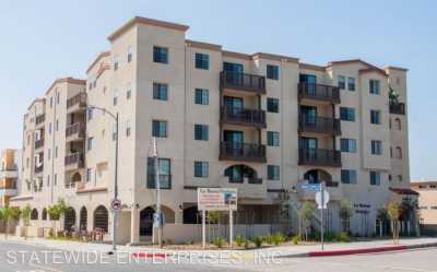 Apartment For Rent in Panorama City, California