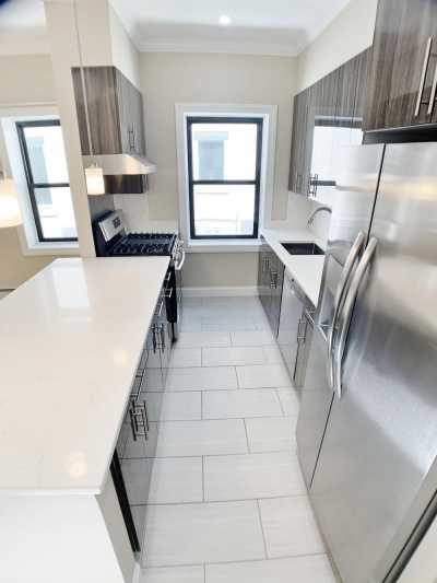 Apartment For Rent in Astoria, New York