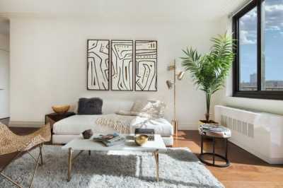Home For Rent in Manhattan, New York