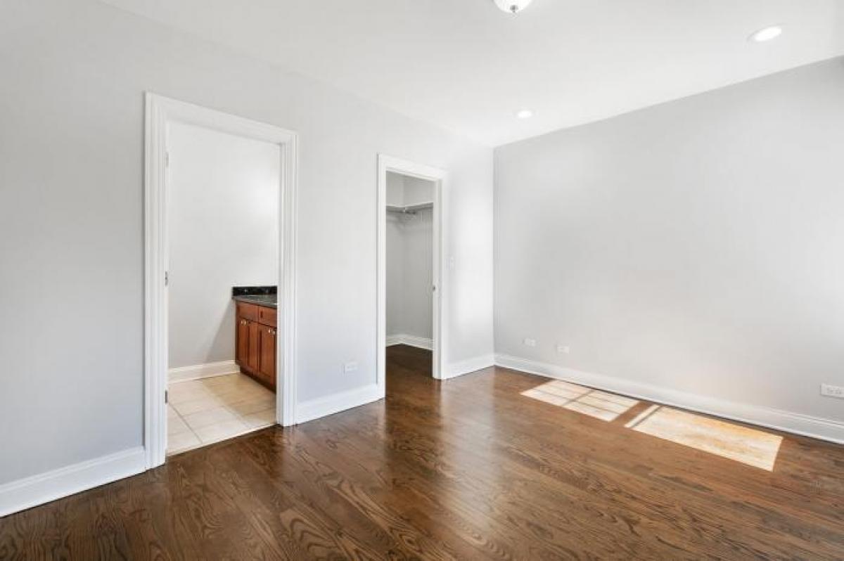 Picture of Condo For Rent in Chicago, Illinois, United States