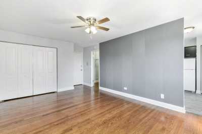 Condo For Rent in Chicago, Illinois