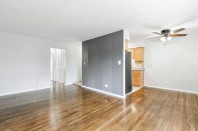 Condo For Rent in Chicago, Illinois