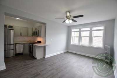 Condo For Rent in Chicago, Illinois